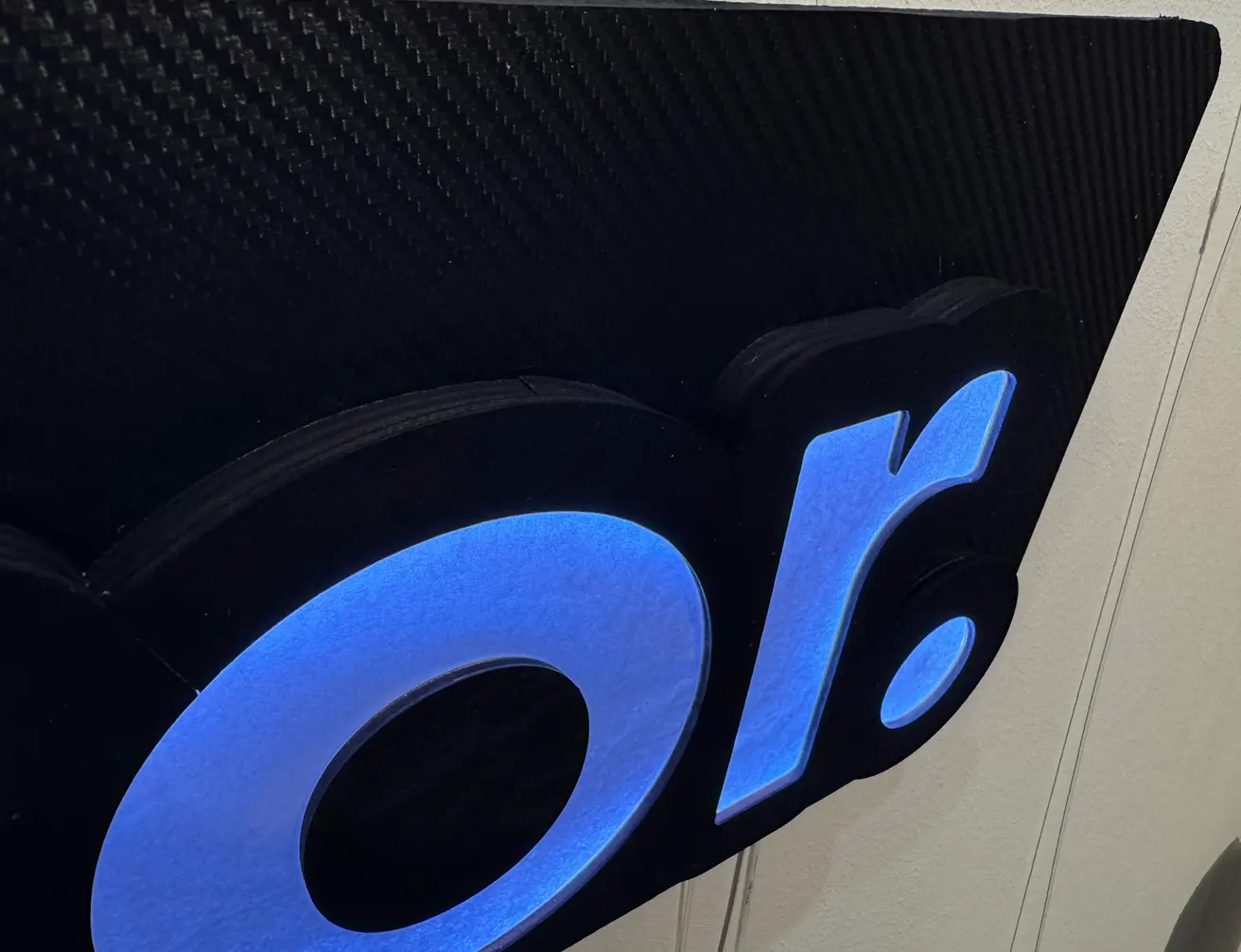 Aventor COB-LED-Firmenschild – Detailansicht 4