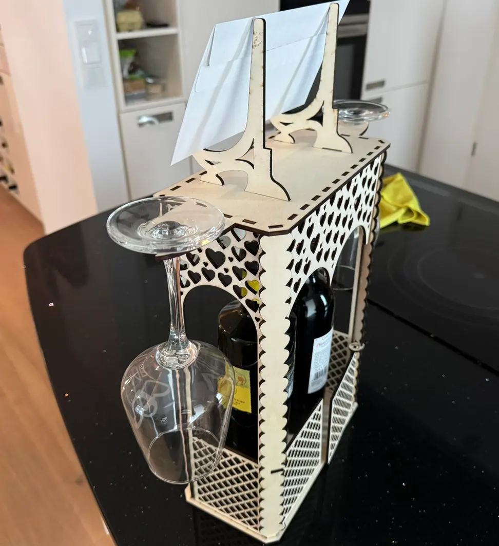 Personalisierter Weinhalter zur Hochzeit – Detailansicht 3
